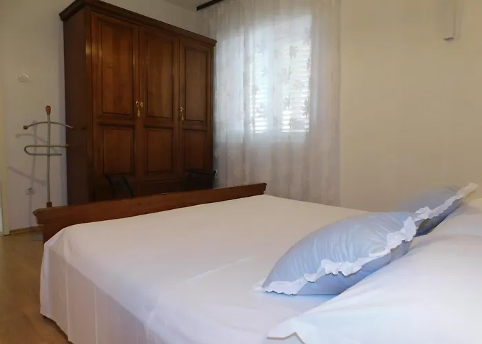 Dalmatia Ketty Appartement *