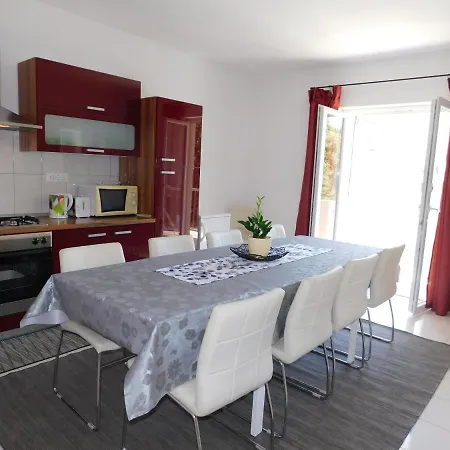 Dalmatia Ketty