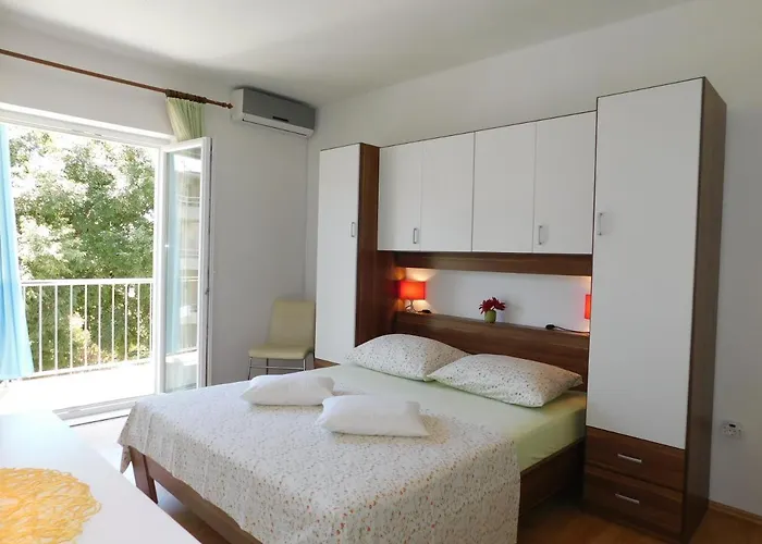 Dalmatia Ketty Apartmán *
