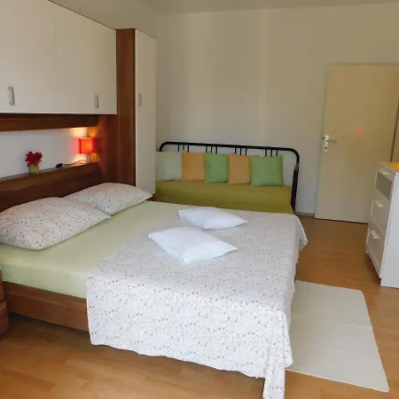 Apartment Dalmatia Ketty *